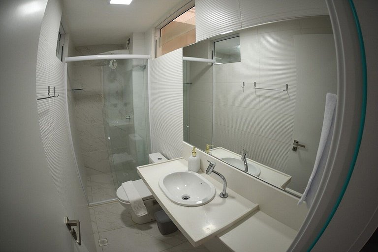 311B·Branco Haus–Elegância, conforto e mar aos pés