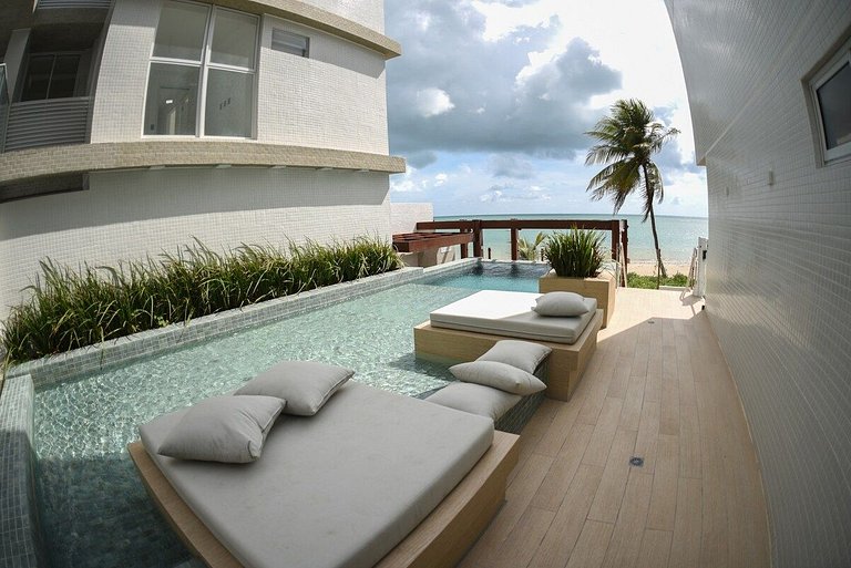 311B·Branco Haus–Elegância, conforto e mar aos pés