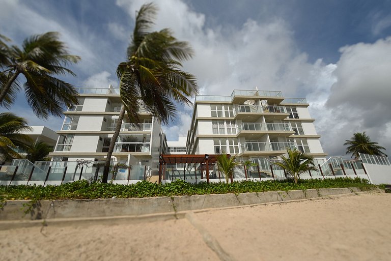 Apto 304A, LUXO 2 suítes, Pé na Areia Branco Haus