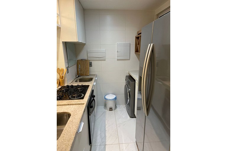 Apto 304A, LUXO 2 suítes, Pé na Areia Branco Haus