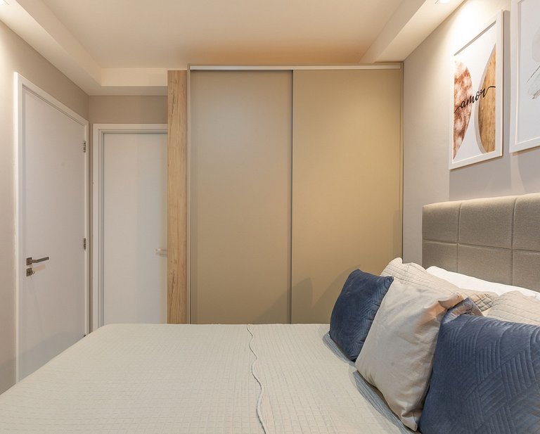 504B - Cobertura Luxuosa com Banheira Privada e Vista pro Ma