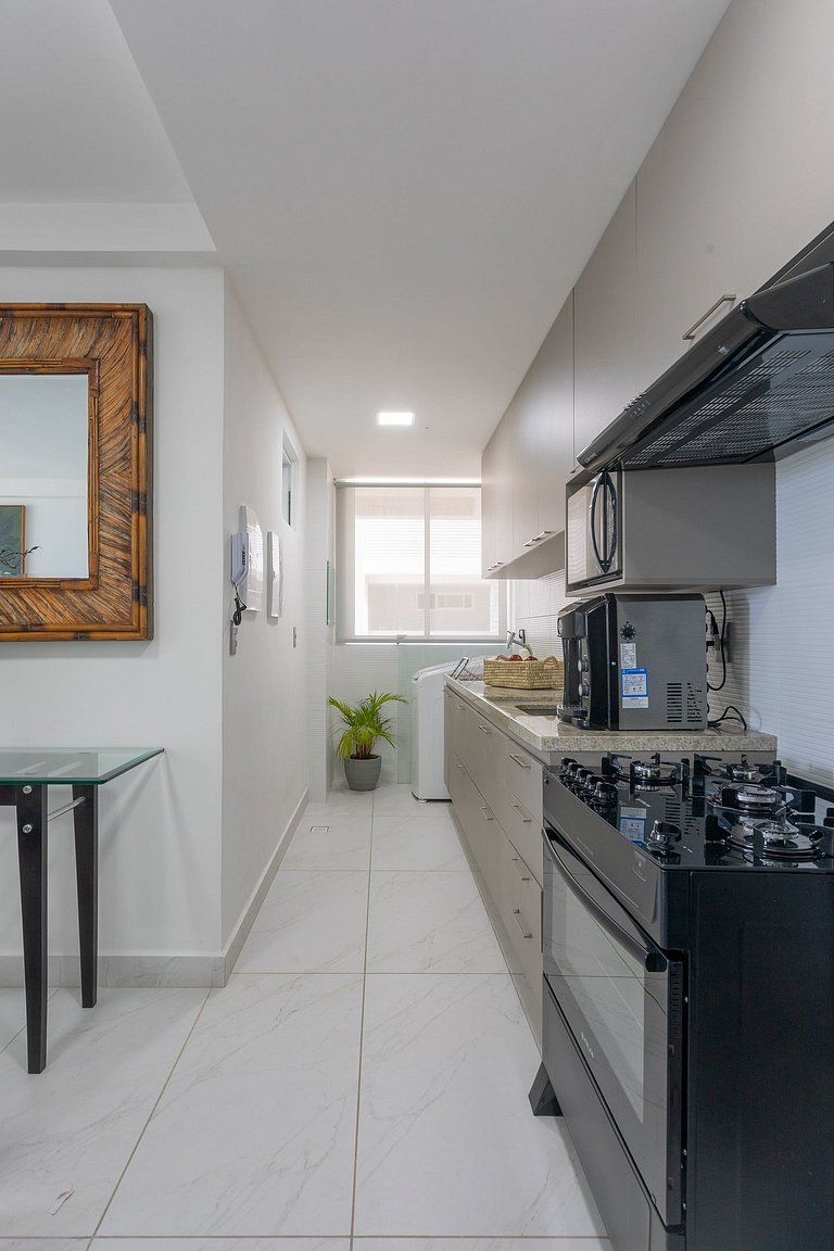 207B - Luxuoso Apto de 3 Quartos - Frente pro Mar no Branco