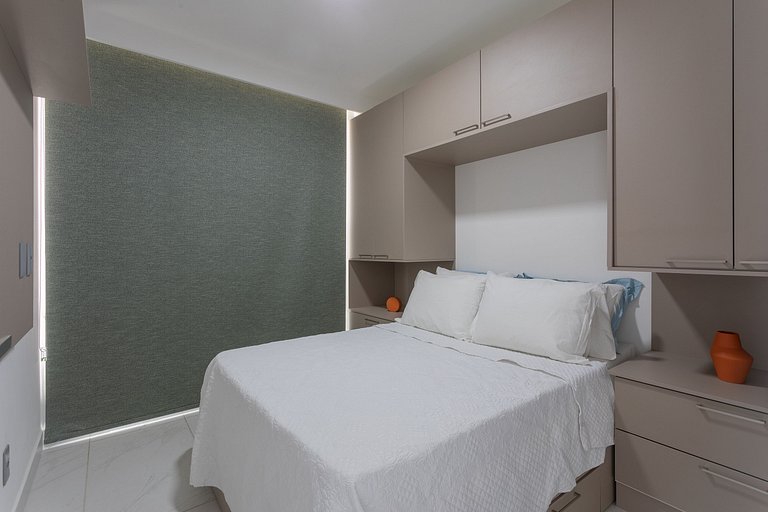 207B - Luxuoso Apto de 3 Quartos - Frente pro Mar no Branco