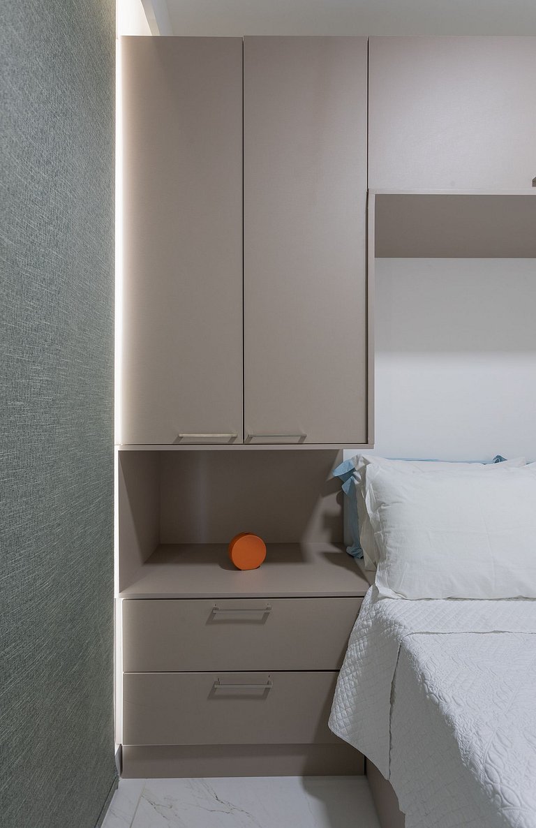 207B - Luxuoso Apto de 3 Quartos - Frente pro Mar no Branco