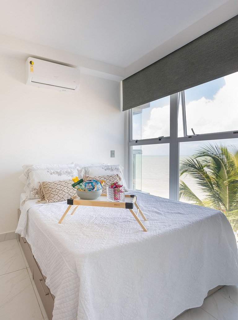 207B - Luxuoso Apto de 3 Quartos - Frente pro Mar no Branco