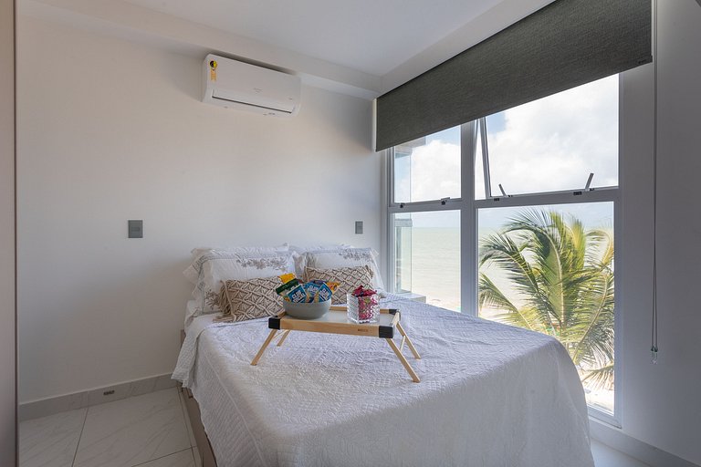 207B - Luxuoso Apto de 3 Quartos - Frente pro Mar no Branco