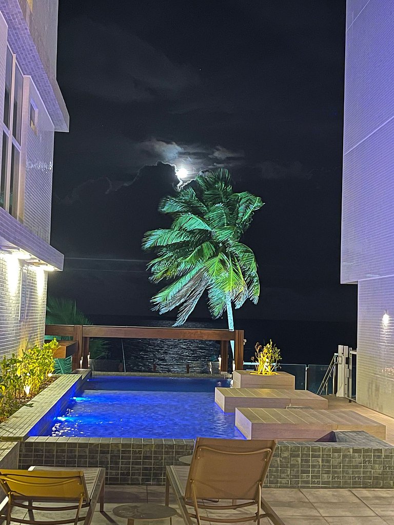 105B - Luxo Garden c piscina - Branco Haus by Jess