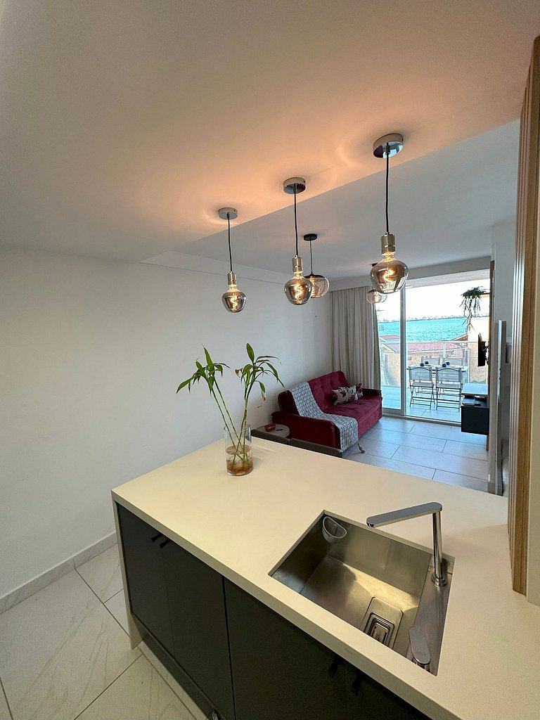 305B Vista pro Mar 2 suítes - Branco Haus by Jess