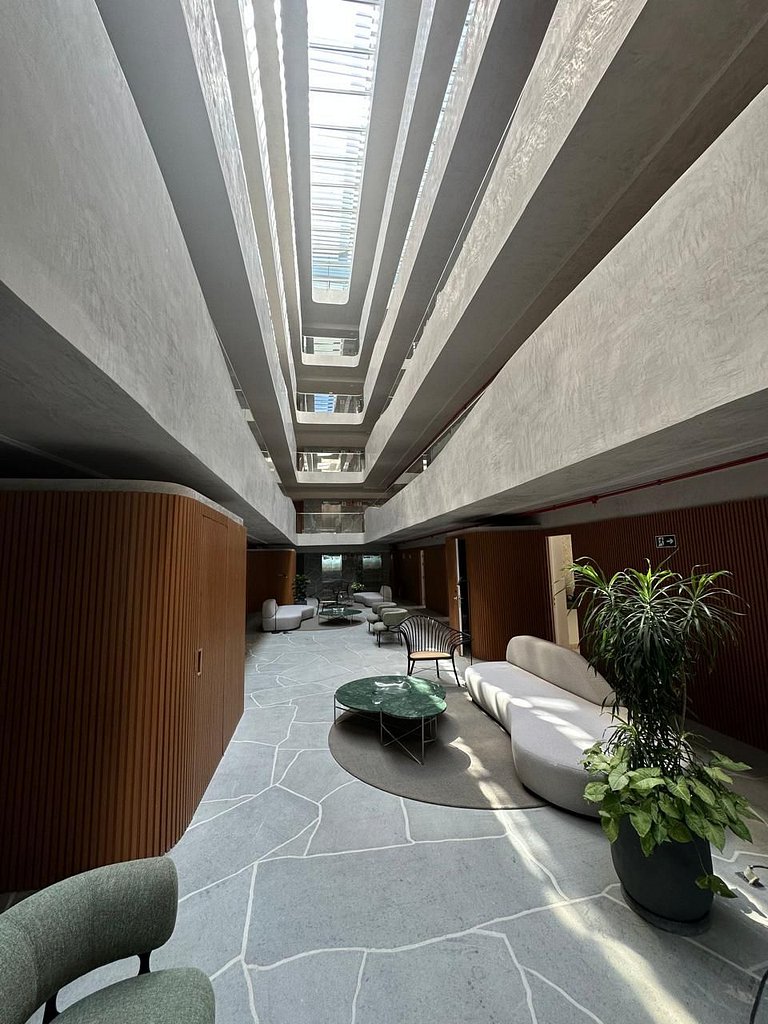 Beira-Mar Luxo, Setai Yacht