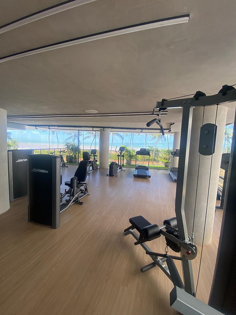 Beira-Mar Luxo, Setai Yacht