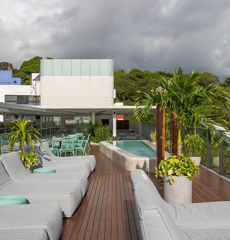 Beira-Mar Luxo, Setai Yacht