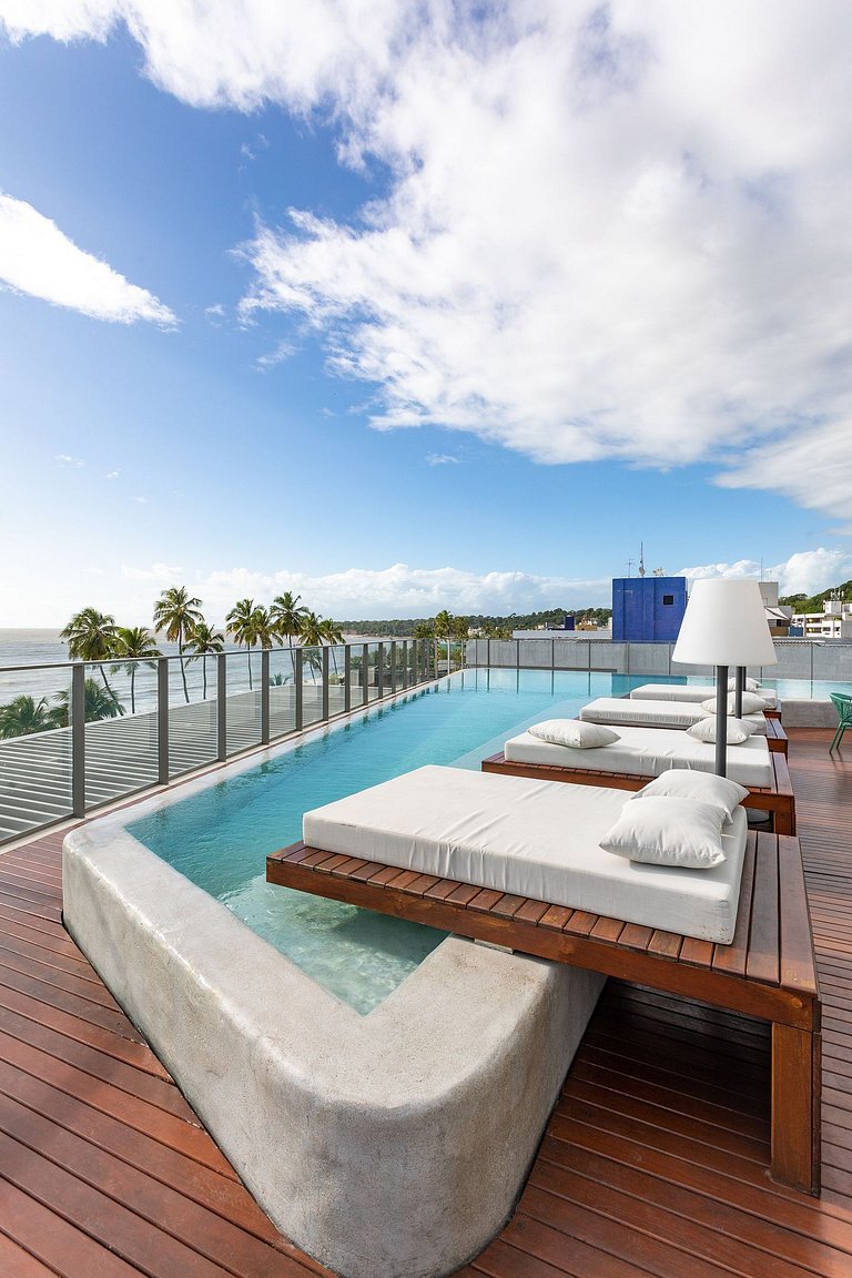 Beira-Mar Luxo, Setai Yacht