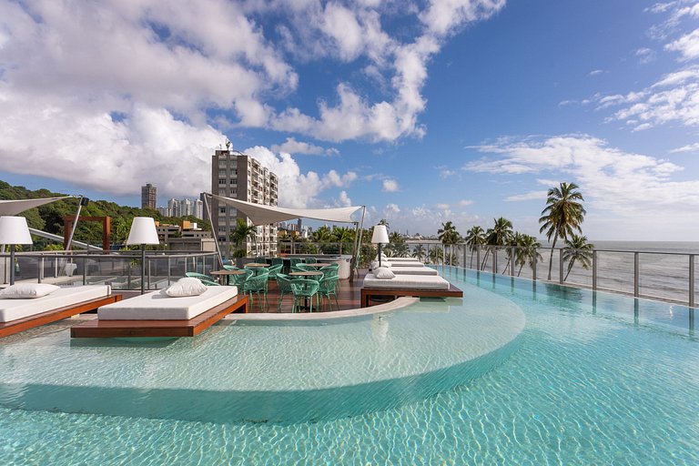 Luxurious Sea Front, Setai Yacht