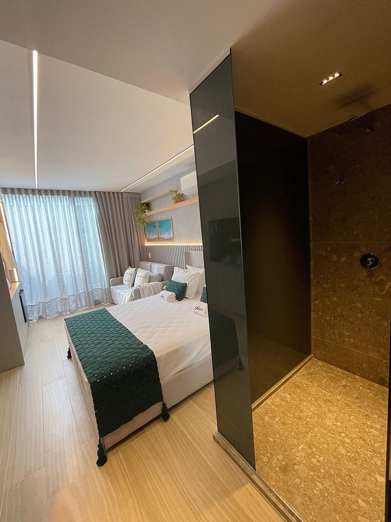 Beira-Mar Luxo, Setai Yacht