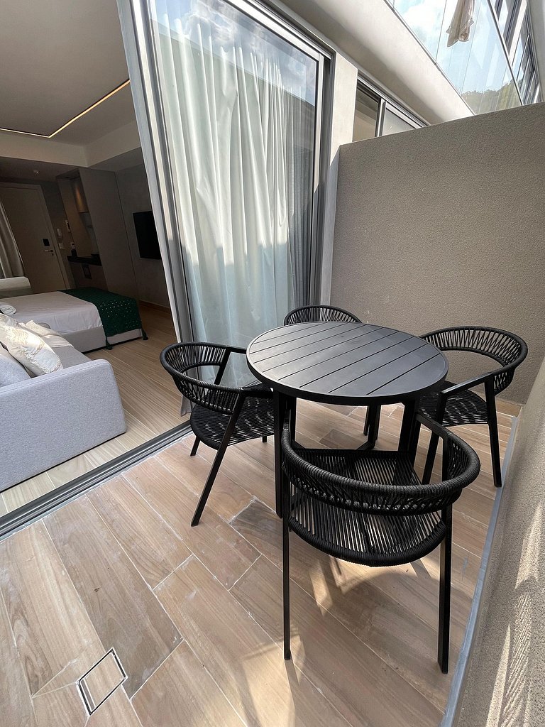 Luxurious Sea Front, Setai Yacht