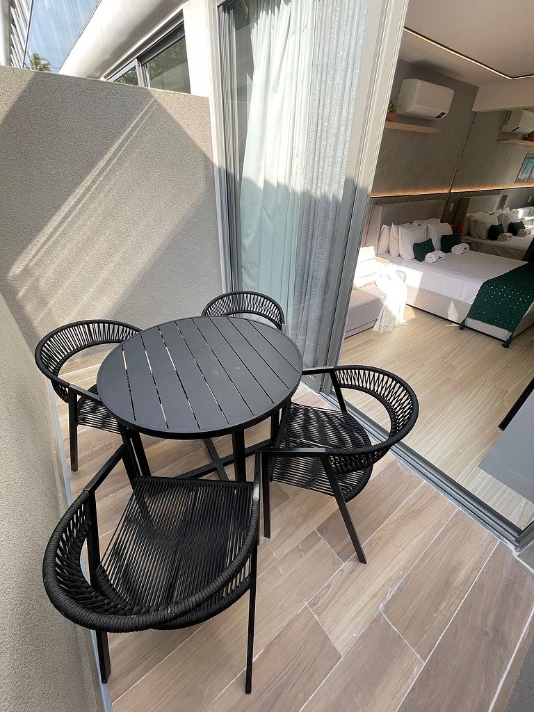 Luxurious Sea Front, Setai Yacht