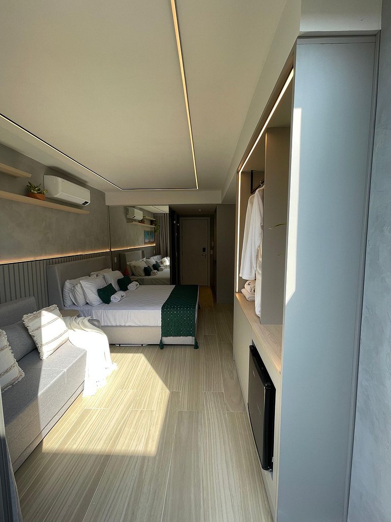 Luxurious Sea Front, Setai Yacht