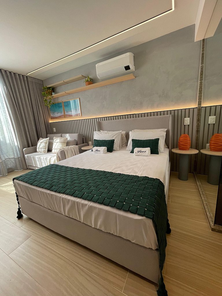 Beira-Mar Luxo, Setai Yacht