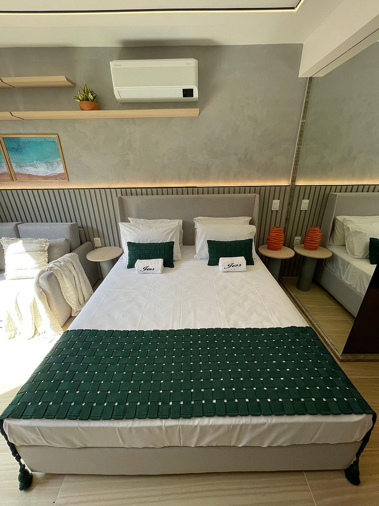 Beira-Mar Luxo, Setai Yacht