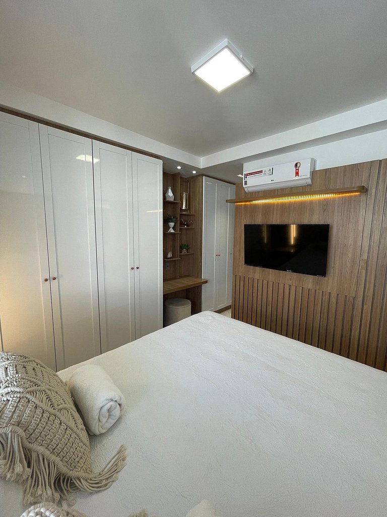 Apto 304A, LUXO 2 suítes, Pé na Areia Branco Haus