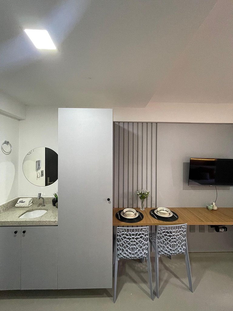 Flat 235 - Alto Padrão Beach Haus - by Jess