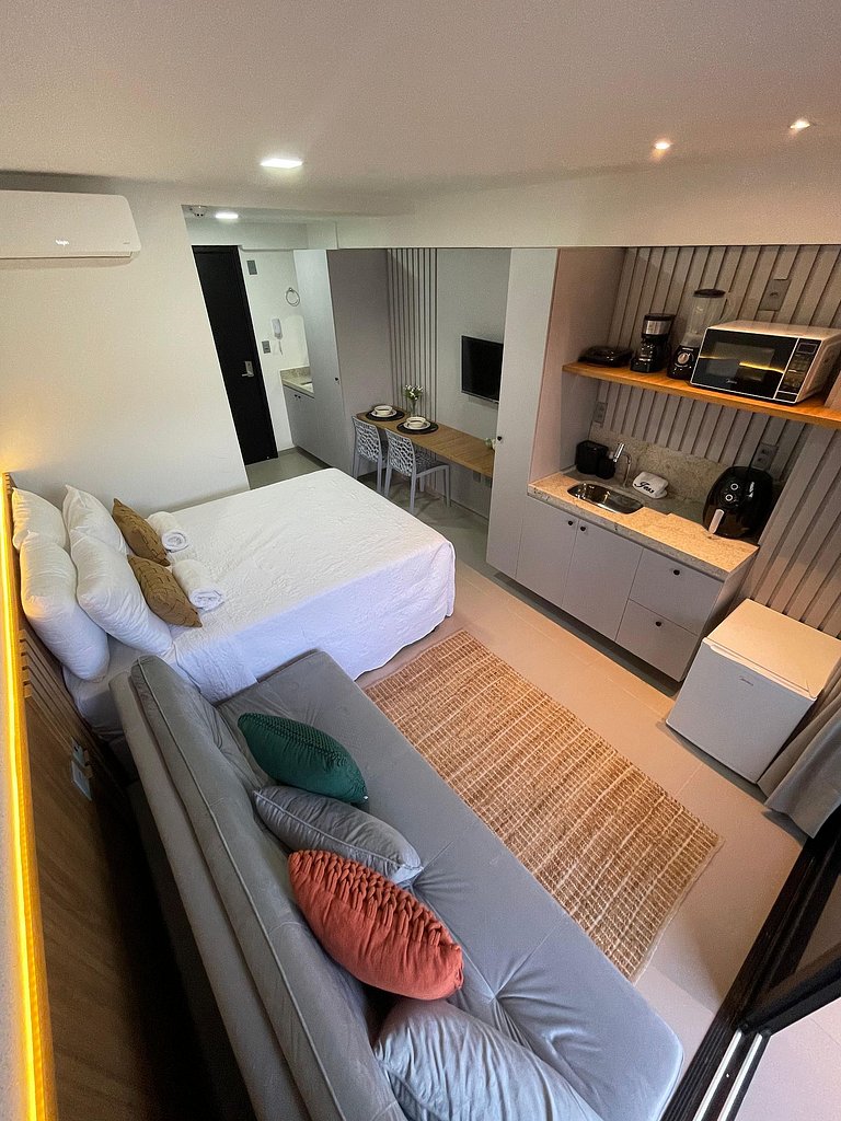 Flat 235 - Alto Padrão Beach Haus - by Jess