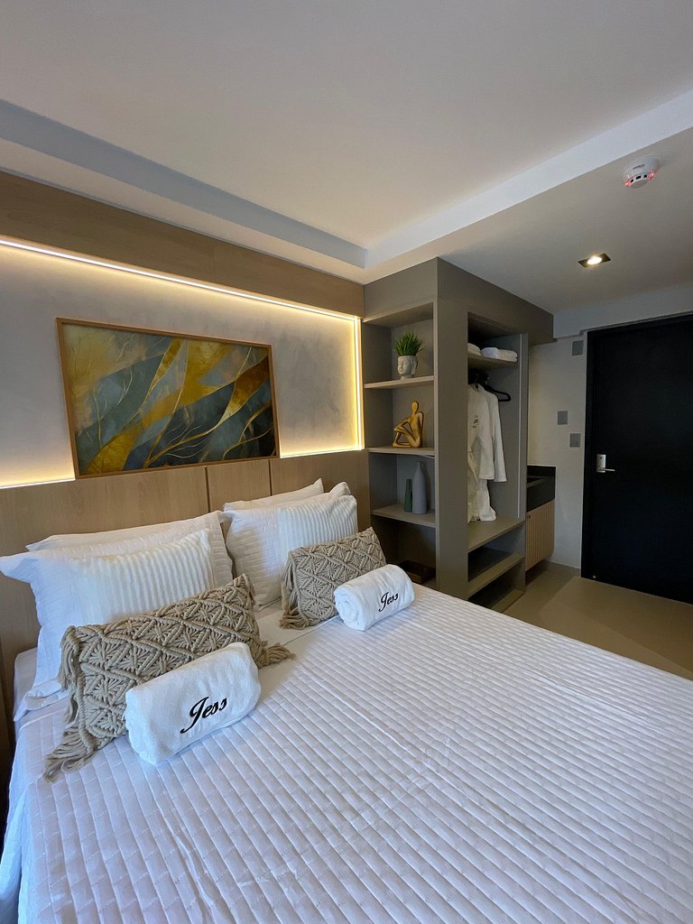 Flat 225- Alto Padrão Beach Haus - by Jess