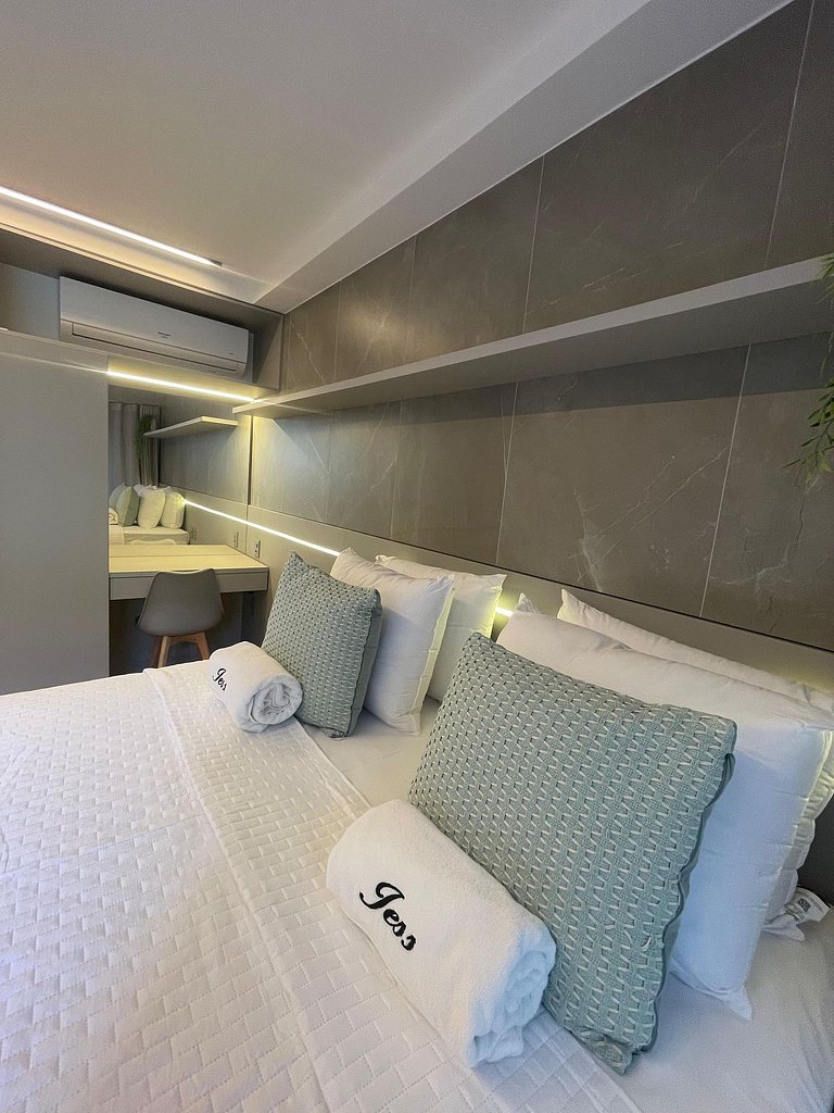 Flat 125- Alto Padrão Beach Haus - by Jess