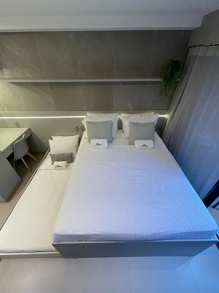 Flat 125- Alto Padrão Beach Haus - by Jess
