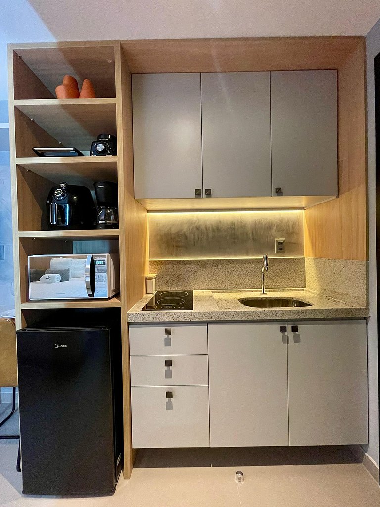 Flat 110 - Alto Padrão Beach Haus - by Jess
