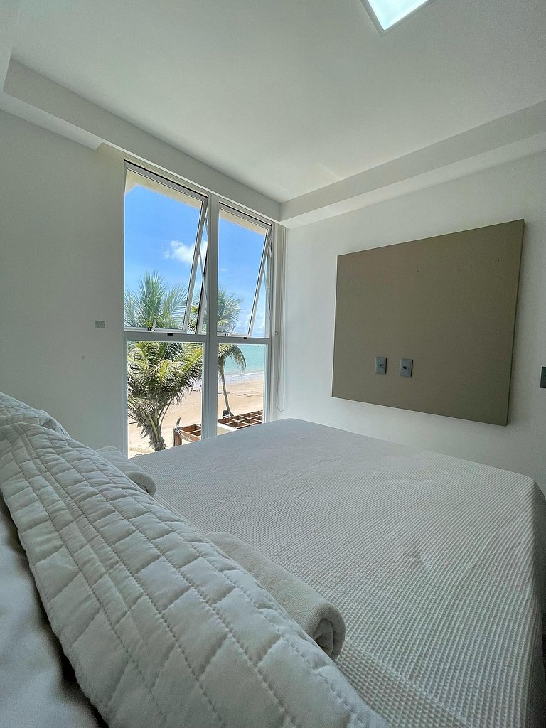 207B - Luxuoso Apto de 3 Quartos - Frente pro Mar no Branco