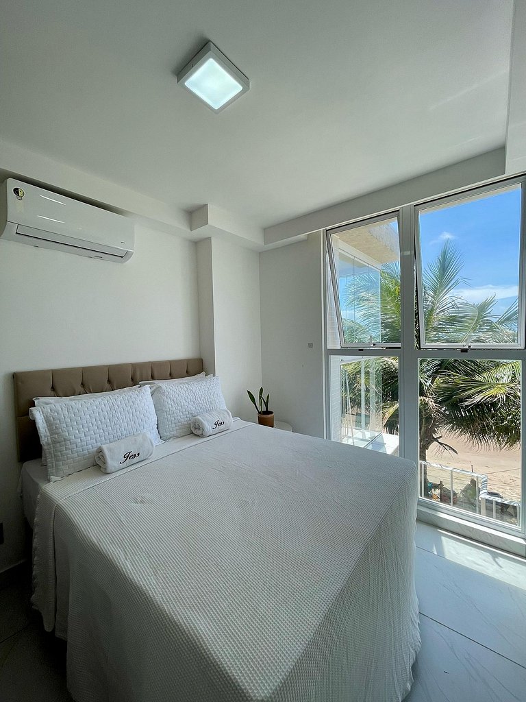 207B - Luxuoso Apto de 3 Quartos - Frente pro Mar no Branco