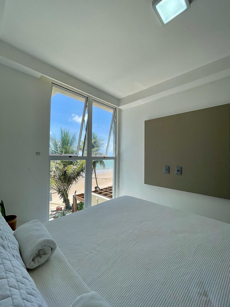 207B - Luxuoso Apto de 3 Quartos - Frente pro Mar no Branco
