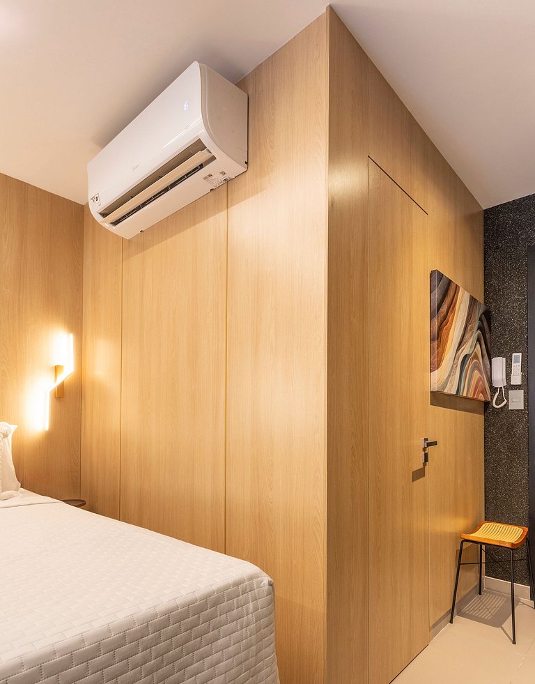 Flat 16 - Alto Padrão Beach Haus - by Jess
