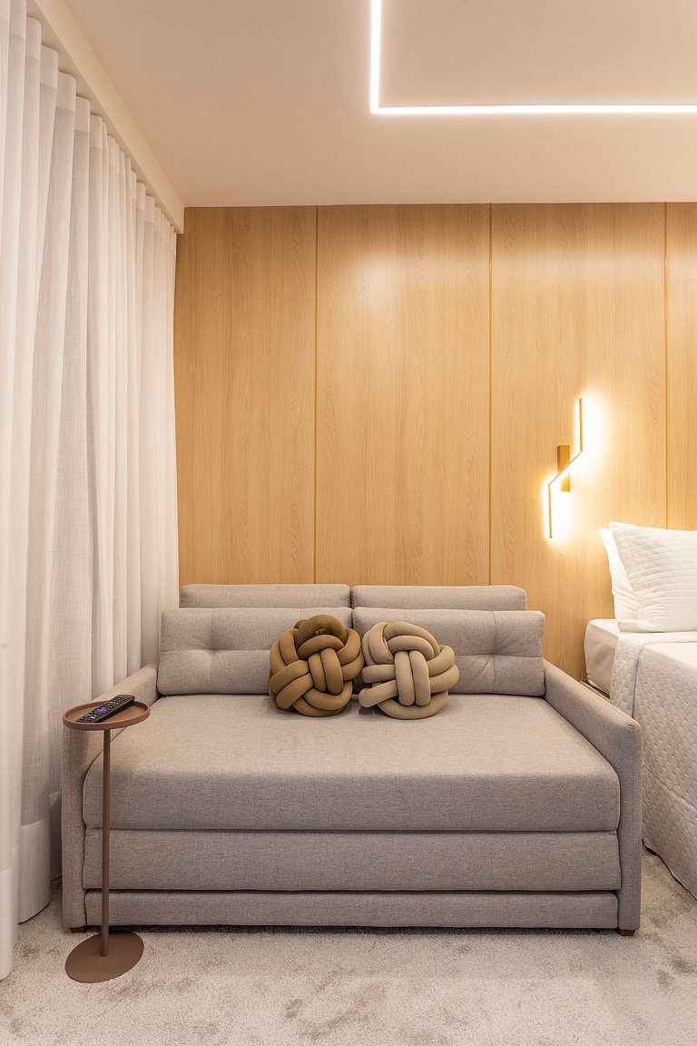 Flat 16 - Alto Padrão Beach Haus - by Jess