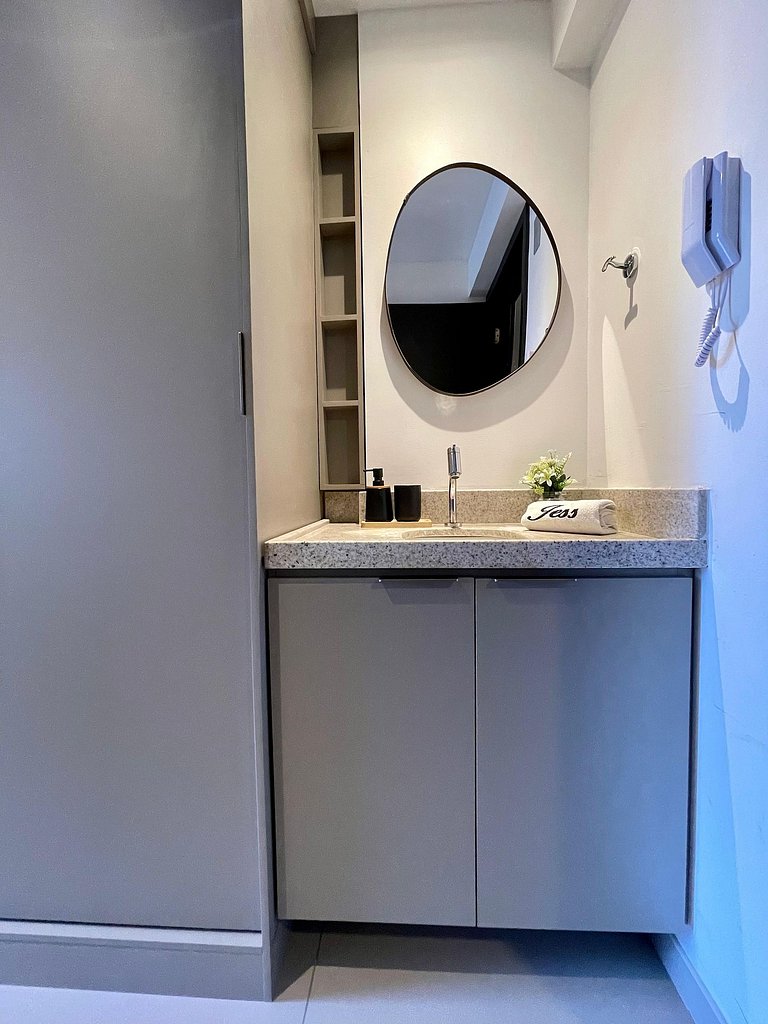 Flat 325- Alto Padrão Beach Haus - by Jess