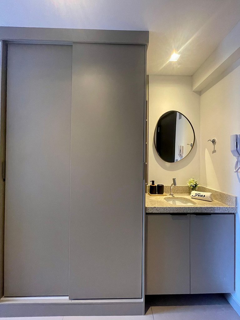 Flat 325- Alto Padrão Beach Haus - by Jess