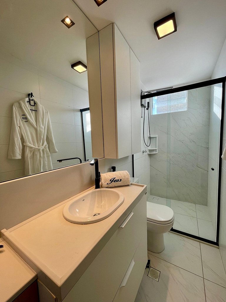 406A - Apto Luxo 2 Suítes - Pé na Areia do Branco Haus