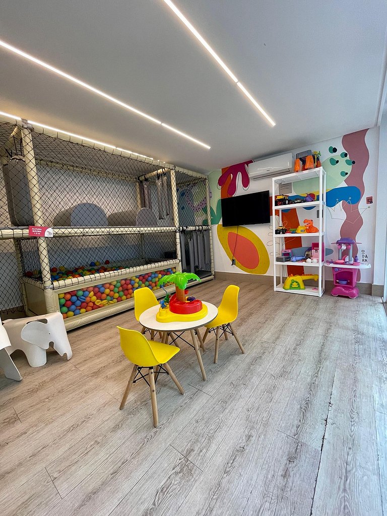 105B - Luxo Garden c piscina - Branco Haus by Jess