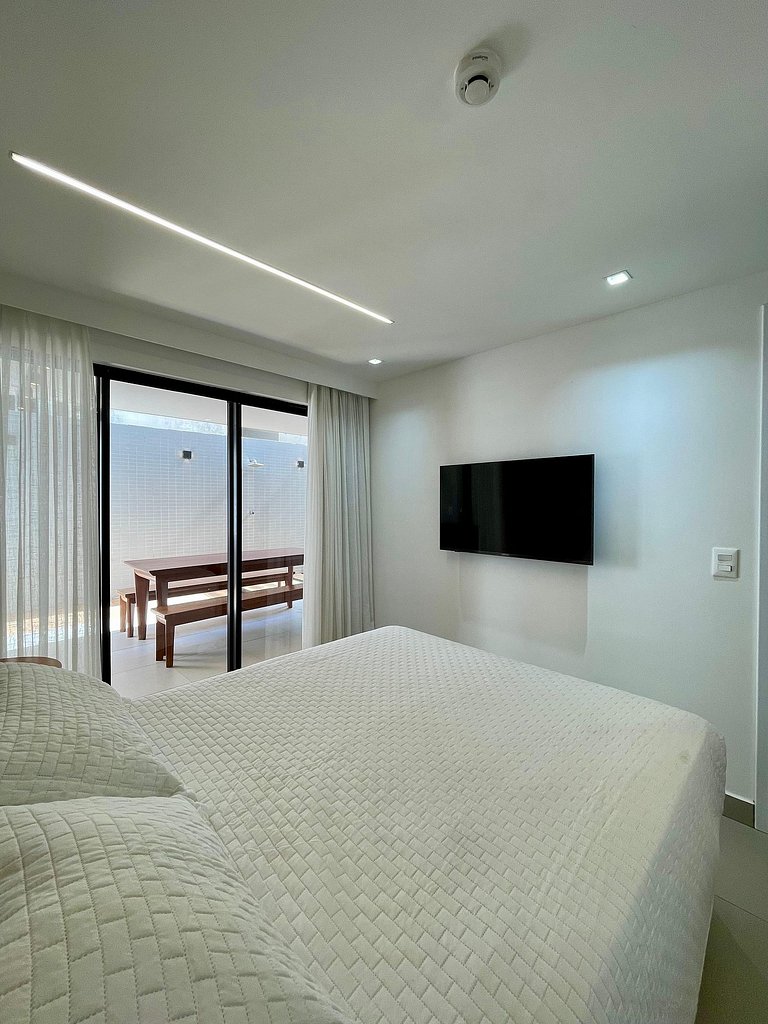 02 Luxo com Banheira, Pé na Areia Altamare by Jess