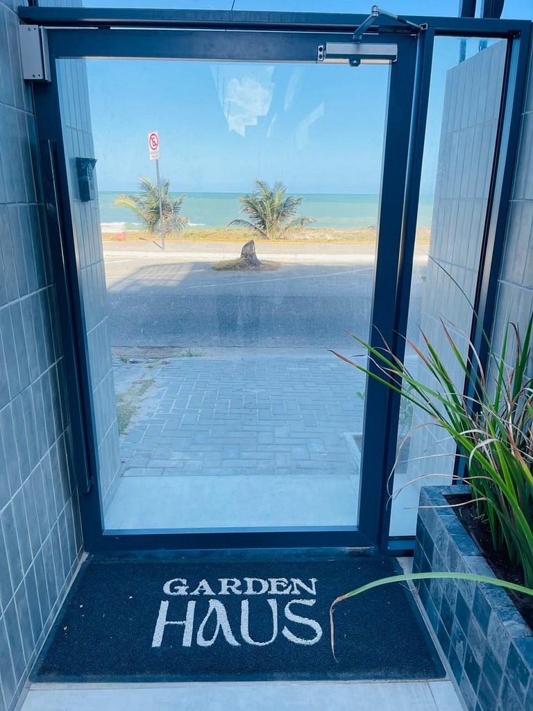 Flat 27 - Confort Garden Haus - by Jess