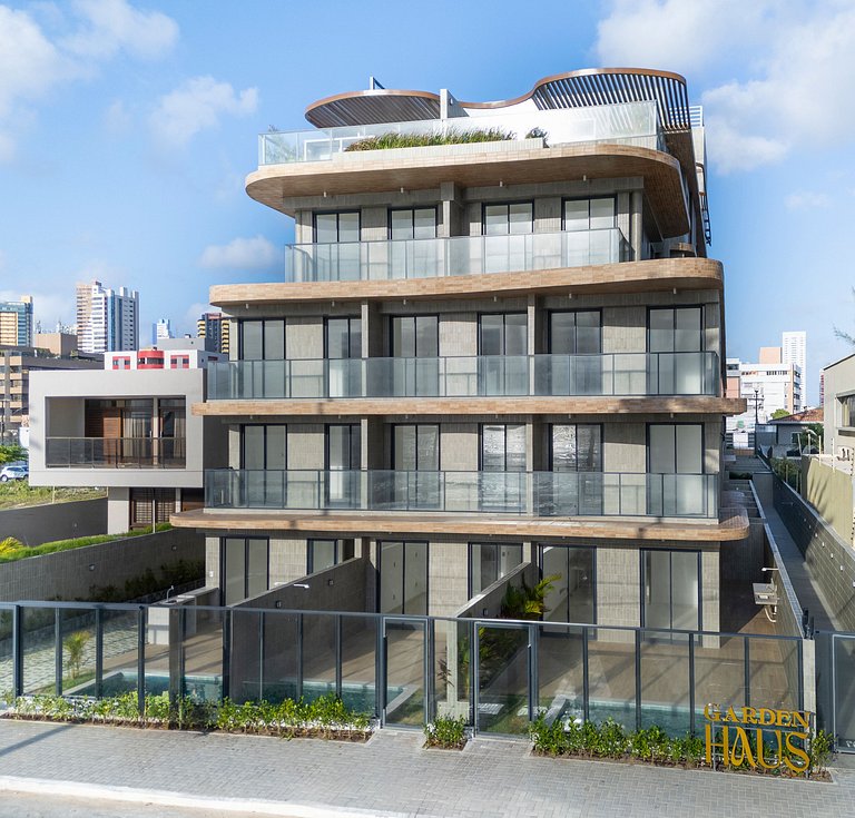 Flat 21 - Luxo Garden Haus - by Jess