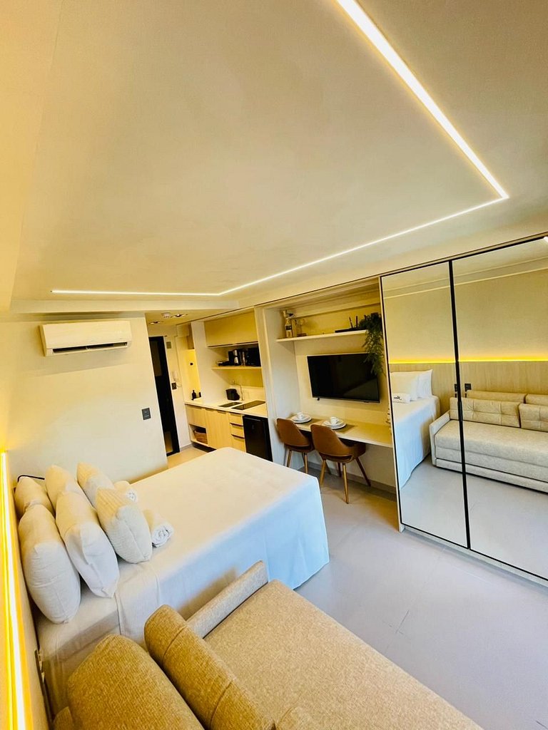 Flat 323 - Alto Padrão Beach Haus - by Jess