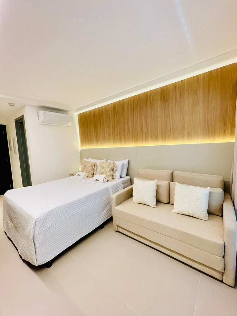 Flat 128 - Alto Padrão Beach Haus - by Jess
