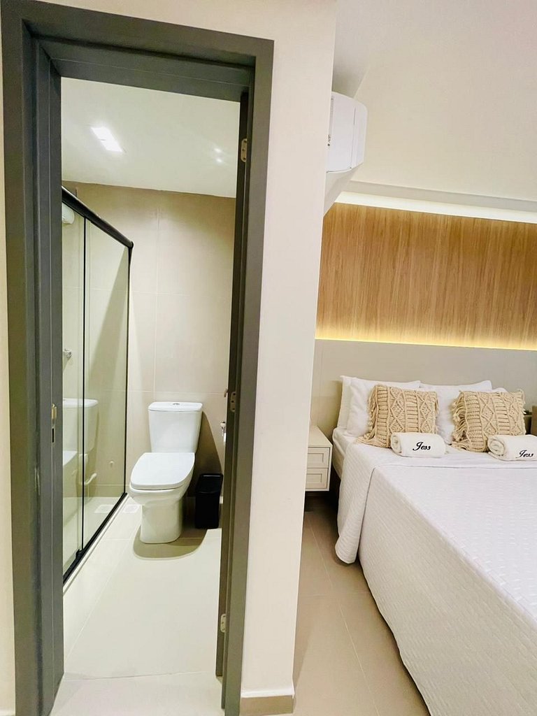 Flat 128 - Alto Padrão Beach Haus - by Jess