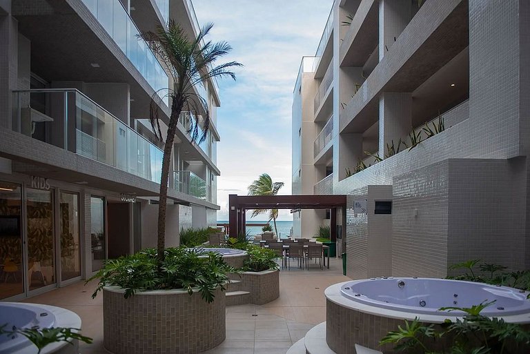 306A - Apto Alto Padrão - Pé na areia Branco Haus